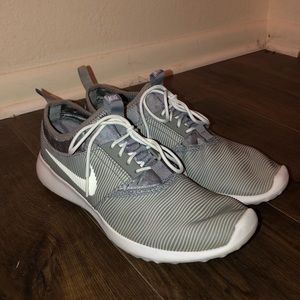 Nike Grey Tennis Shoes Women’s Size 11